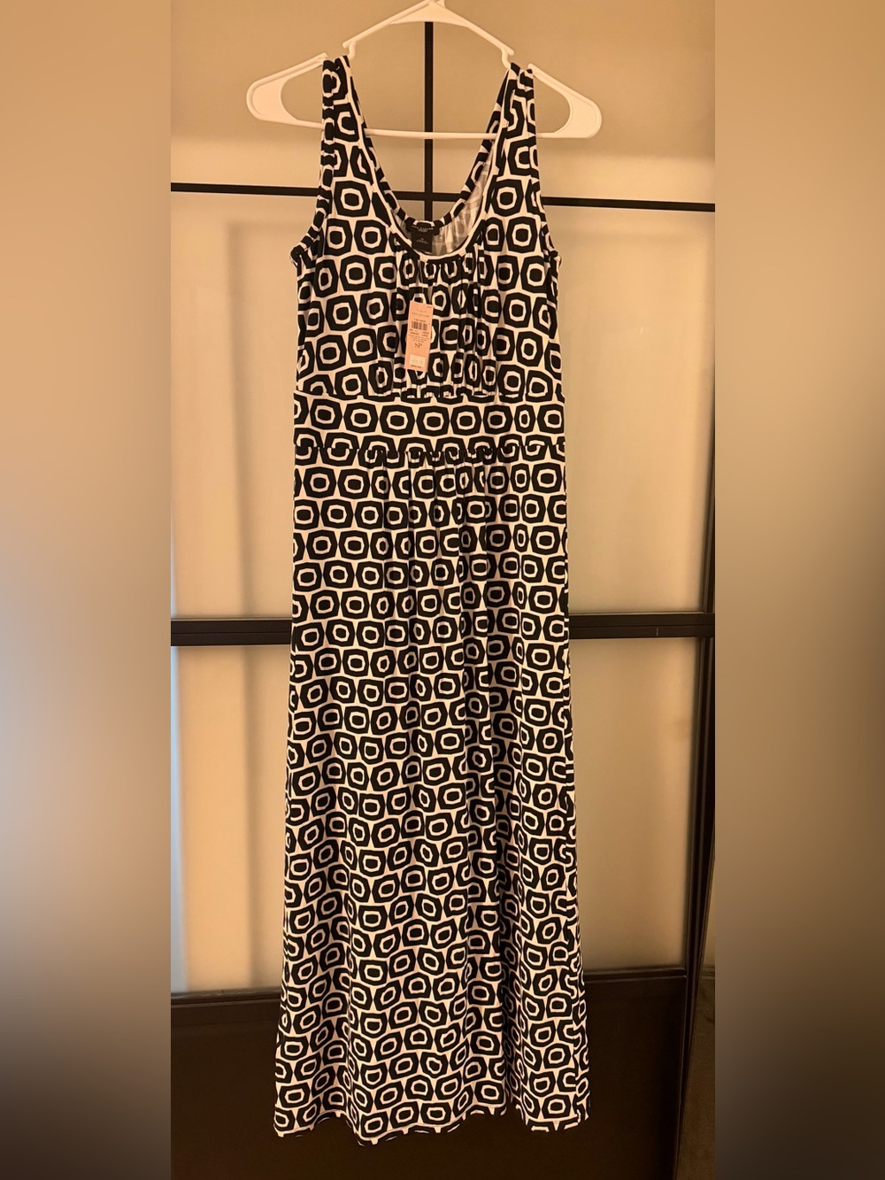 Ann Taylor Maxi Dress NWT 
Black Ivory Geometric Print 
Rayon Stretch Petite SM